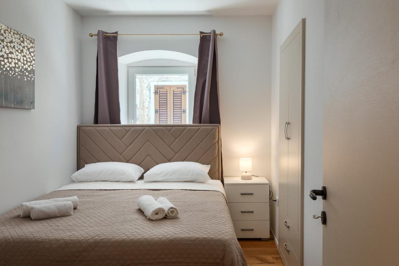 Deluxe Apartment Antonija โปเรช ภายนอก รูปภาพ