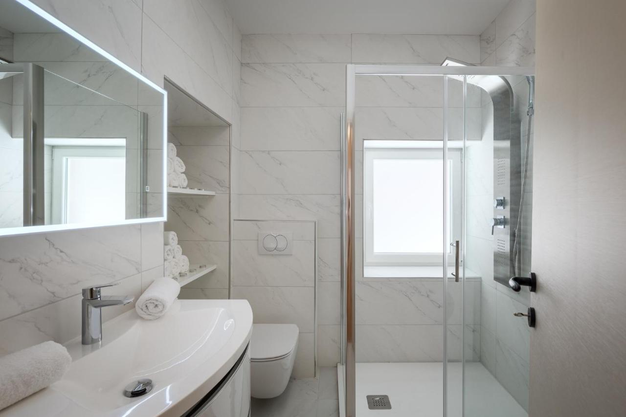 Deluxe Apartment Antonija โปเรช ภายนอก รูปภาพ