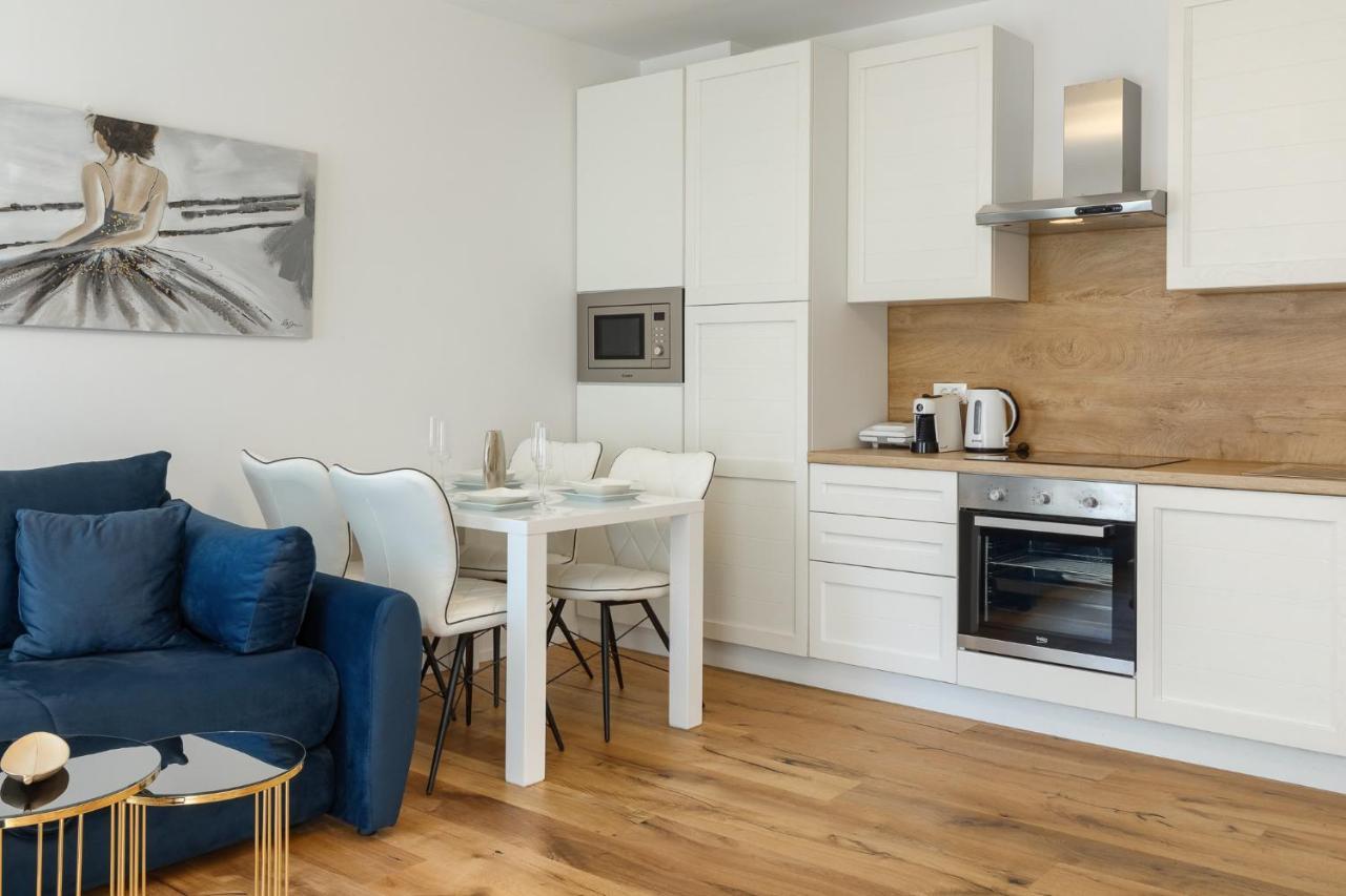Deluxe Apartment Antonija โปเรช ภายนอก รูปภาพ