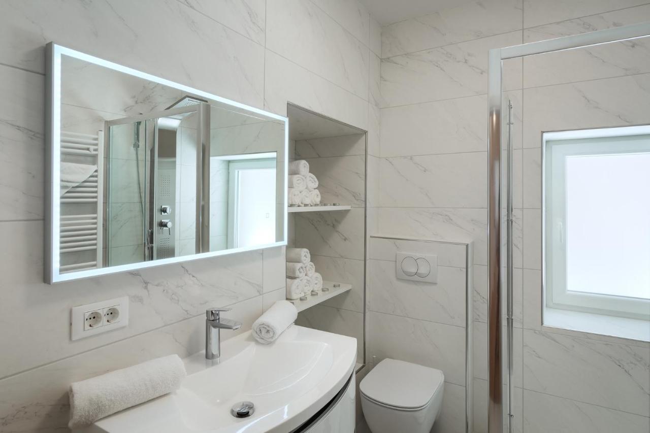 Deluxe Apartment Antonija โปเรช ภายนอก รูปภาพ