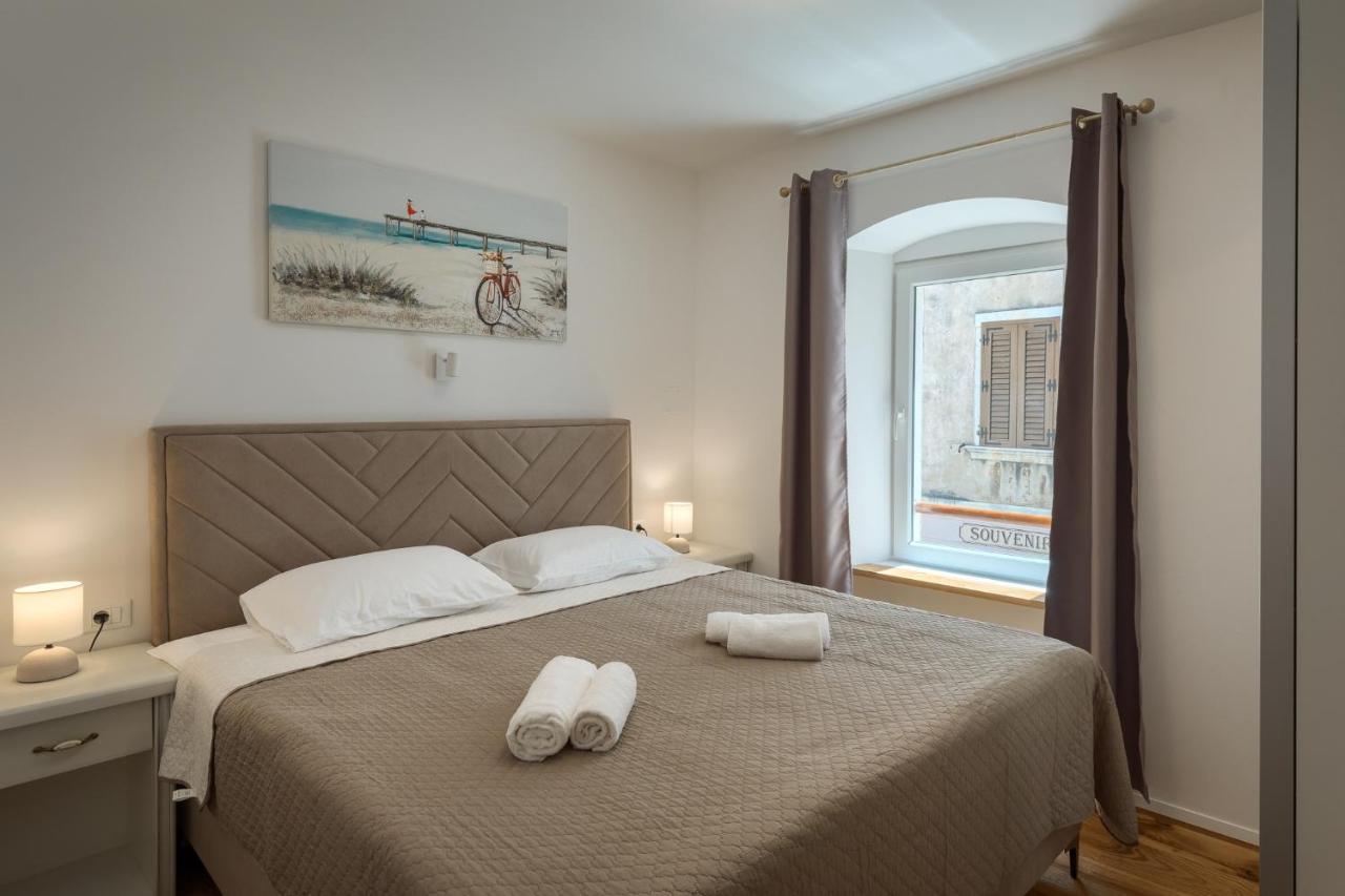 Deluxe Apartment Antonija โปเรช ภายนอก รูปภาพ