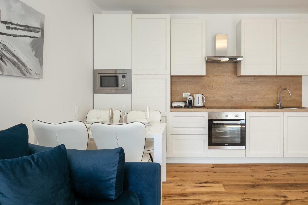 Deluxe Apartment Antonija โปเรช ภายนอก รูปภาพ