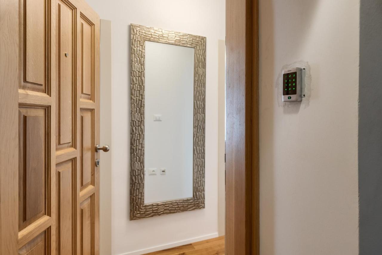 Deluxe Apartment Antonija โปเรช ภายนอก รูปภาพ