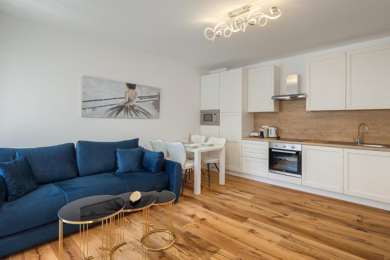 Deluxe Apartment Antonija โปเรช ภายนอก รูปภาพ