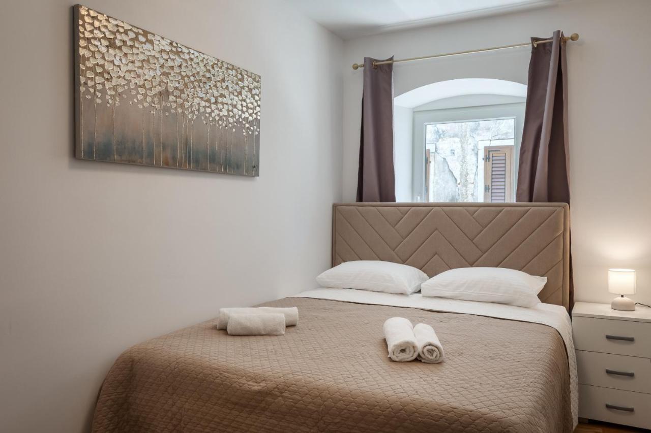 Deluxe Apartment Antonija โปเรช ภายนอก รูปภาพ