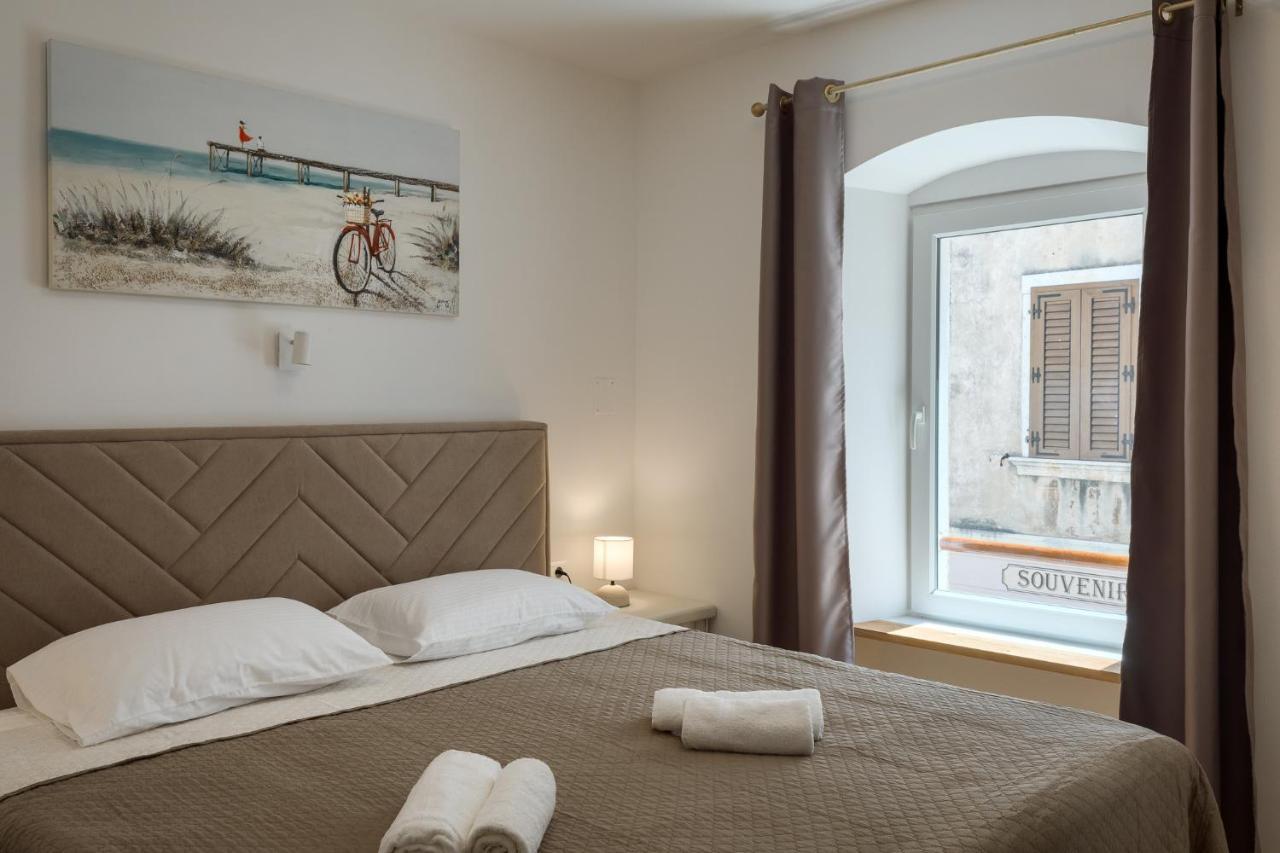 Deluxe Apartment Antonija โปเรช ภายนอก รูปภาพ